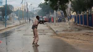 صومالیہ میں اقوام متحدہ کے دفتر پر وہابی  دہشتگرد تنظیم الشباب کا حملہ