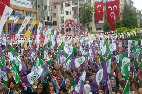 Ankara'nın zor seçimi: Anahtar, HDP oyları ve yüzer gezer sağ oylar