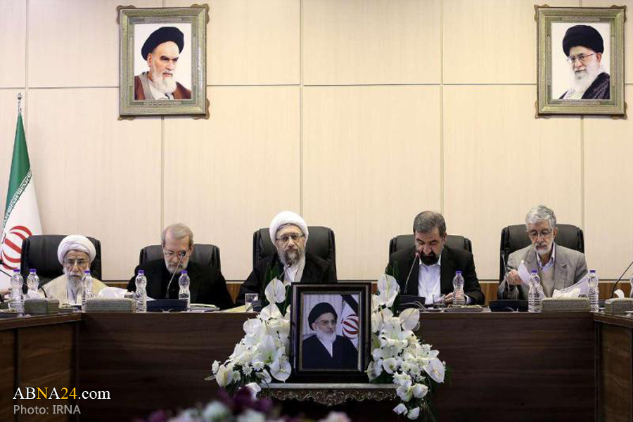 آیت اللہ آملی لاریجانی کی صدارت میں مجمع تشخیص مصلحت نظام کا پہلا اجلاس + تصویر