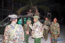 AA က ဖမ္းဆီးေခၚေဆာင္သြားသူမ်ား ျပန္လြတ္လာ