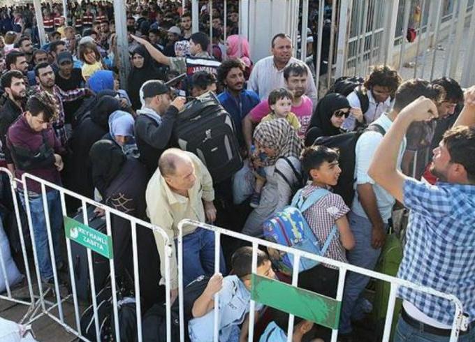 عودة أكثر من ألف شخص إلى سوريا من لبنان والأردن خلال 24 ساعة