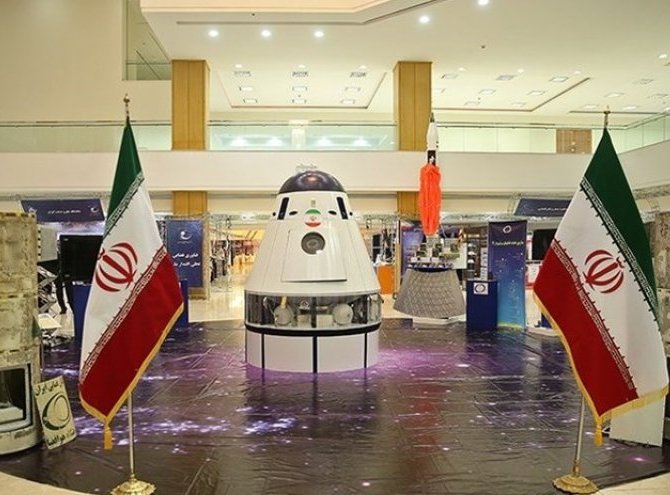 ايران ترسل قمر "نداء الصداقة" الى الفضاء