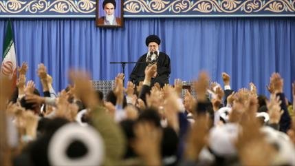 Le leader de l'Iran: nous sommes plus puissants que jamais