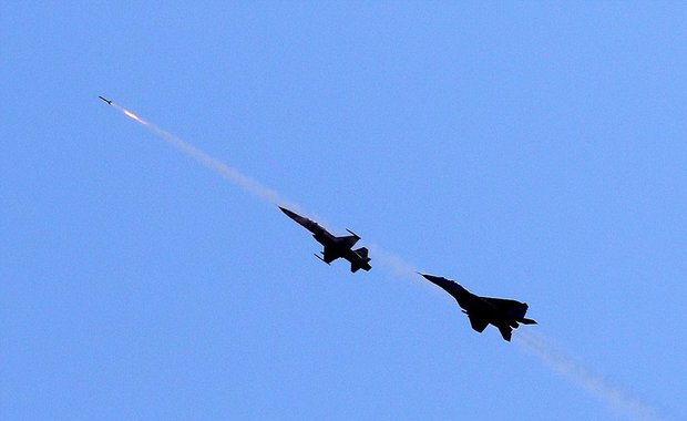تنفيذ عملية القصف الثقيل بواسطة طائرات فانتوم