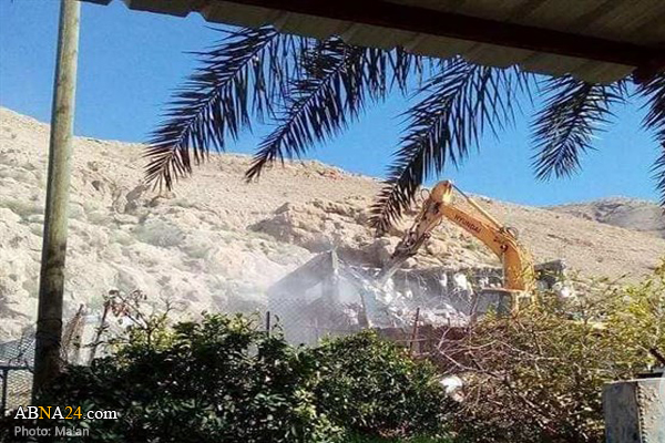 Israeli bulldozers demolish Palestinian greenhouses, steel structure in Beit Iksa