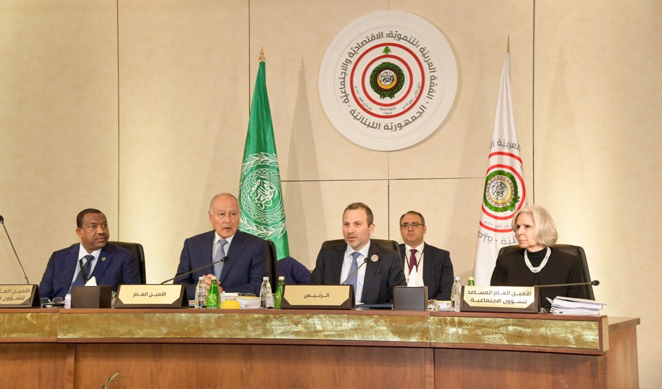 باسيل يأسف على غياب بعض الدول العربية ويؤكد ان سوريا هي الفجوة الأكبر في المؤتمر
