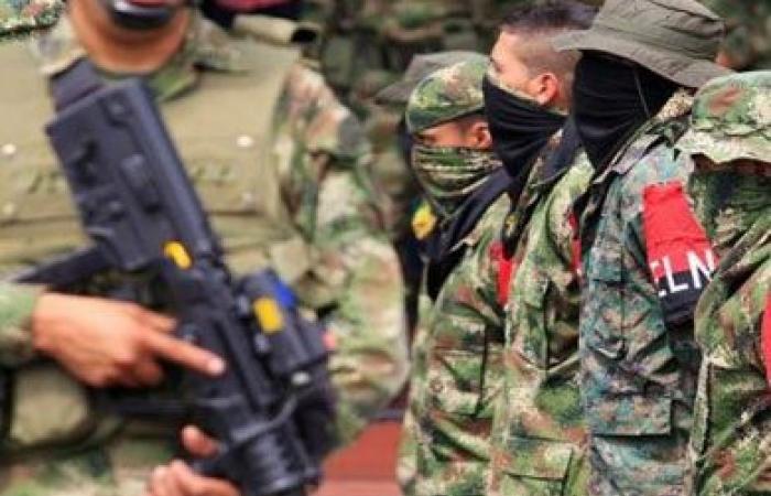 حركة متمردة تتبنى هجوما خلف 21 قتيلا في كولومبيا