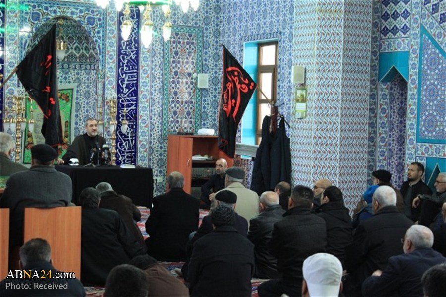 تقرير مصور/ اتراك تركيا يقيمون مجلس عزاء بمناسبة استشهاد السيدة "فاطمة الزهراء" (ع)