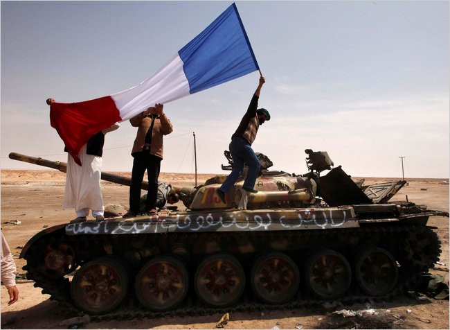 “Libia se vuelve en un campo de batalla de intereses entre Francia e Italia” 