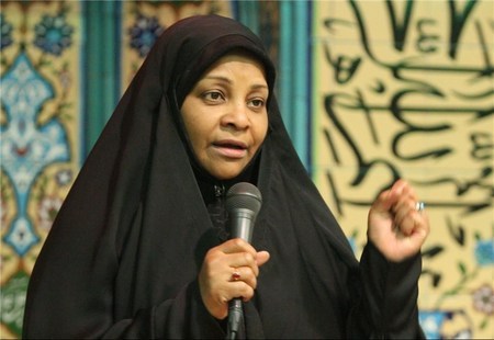 مرضية هاشمي: انضموا الينا في المظاهرة ضد ظلم أميرکا