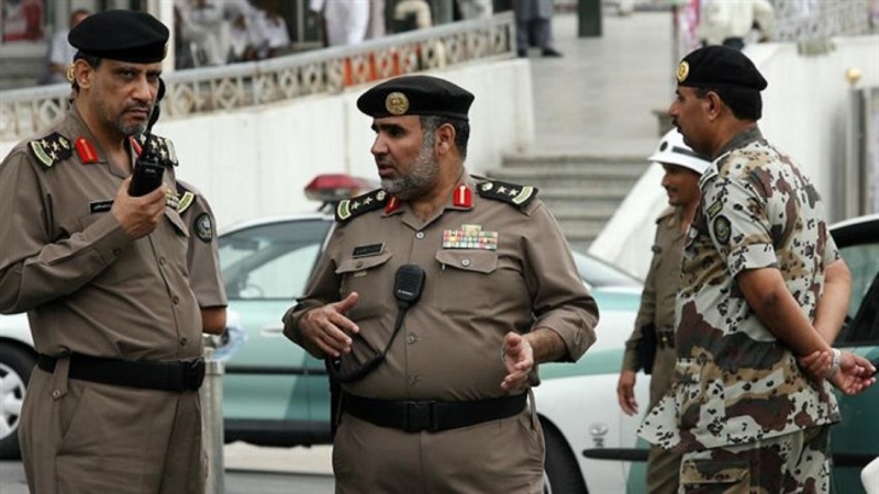 سعودی عرب میں پاکستانی ملازمین پرفائرنگ، متعدد زخمی/سعودی عرب میں تنخواہوں کی عدم ادائیگی پرپاکستانی ودیگر ملازمین سراپا احتجاج