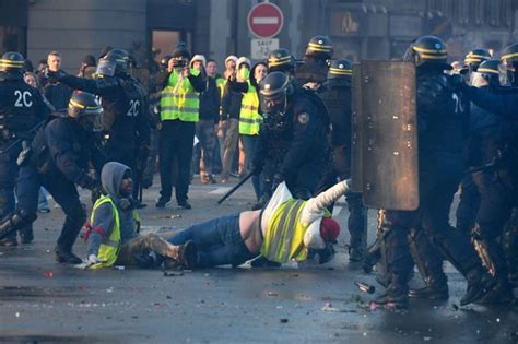 Ang mga"Isniper" ni Macron! 