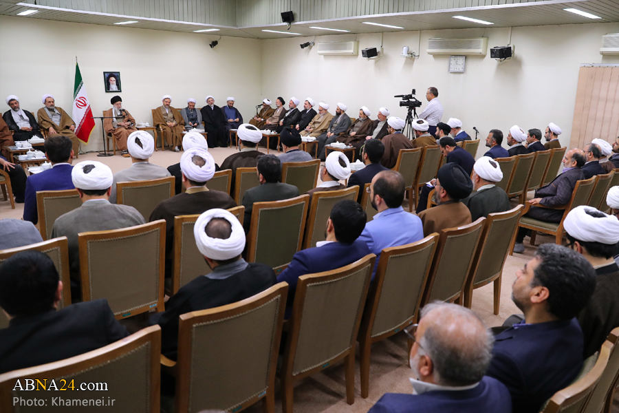 Photos: Staff of Hawza's Islamic Propagation office met with Imam Khamenei