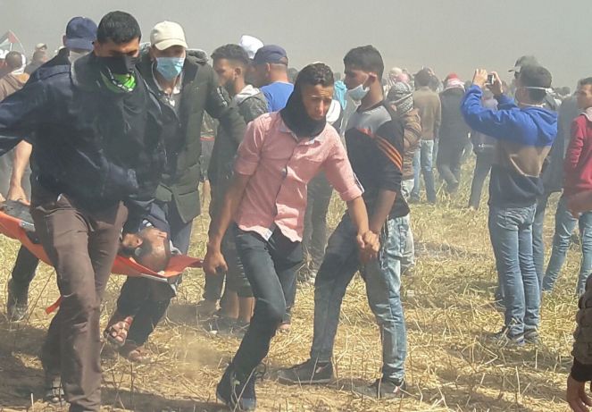32 إصابة برصاص الاحتلال شرق قطاع غزة في مسيرة العودة