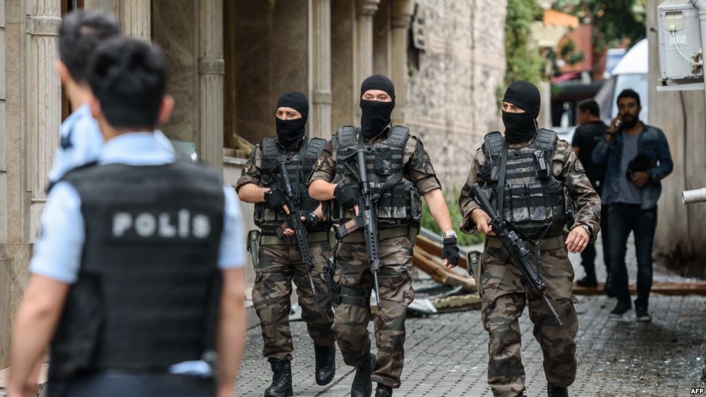 تركيا تعتقل قيادياً بارزاً بالعمال الكردستاني على صلة بإسرائيل 