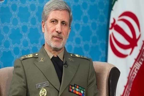 وزير دفاع : انقلاب اسلامی کے چالیس سال مکمل
