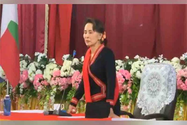 ေဒၚေအာင္ဆန္းစုၾကည္ ရွမ္းျပည္နယ္ခရီးစဥ္စတင္၊ တာခ်ီလိတ္လူထုႏွင့္ ေတြ႔ဆံု