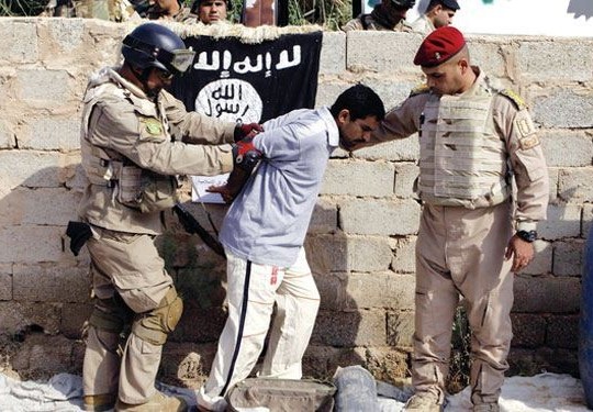 القبض على 10 مطلوبين بينهم داعشي في الموصل