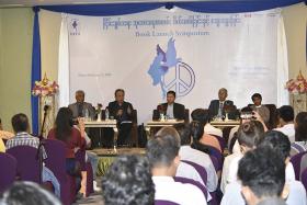 ခြဲထြက္ခြင့္မပါသည့္ ကိုယ္ပိုင္ျပ႒ာန္းခြင့္သာ တုိင္းရင္းသားမ်ားလိုလားေၾကာင္း ရွင္းလင္း ဖက္ဒရယ္ျပည္ေထာင္စုႏွင့္ ၿငိမ္းခ်မ္းေရးကို 