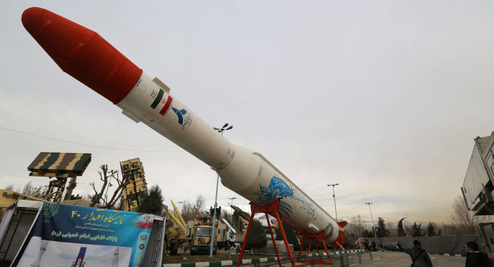 Irã 'tem fórmula', mas nunca desenvolverá bomba nuclear, diz clérigo