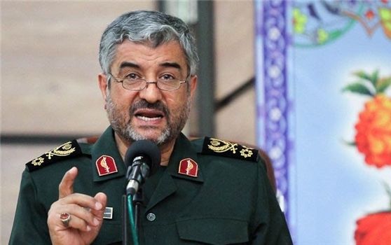 قائد قوات "حرس الثورة الاسلامية": لينتظر الارهابيون انتقامنا القاسي 