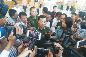ေျခဥကို မလိမ့္တပတ္ျပင္ရန္ ႀကိဳးစားျခင္းက မလိုလားအပ္ေသာ ဆုိးက်ိဳးမ်ားျဖစ္လာႏုိင္ဟု တပ္ႏွင့္ ျပည္ခိုင္ၿဖိဳးကိုယ္စားလွယ္မ်ား သတိေပး