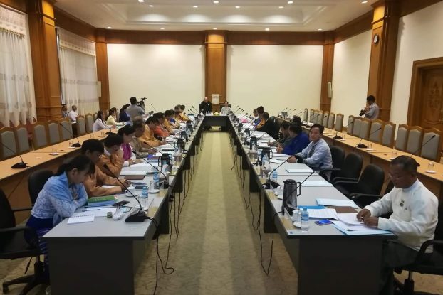 ဖြဲ႔စည္းပံုျပင္ဆင္ေရး ပူးေပါင္းေကာ္မတီအစည္းအေ၀း  တပ္ကိုယ္စားလွယ္မ်ားမတက္ေရာက္