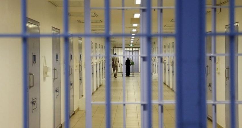 السعودية تعتقل المحامي متعب ظافر العمري لرأيه في مستقبل السلطات