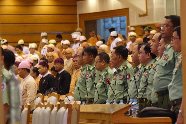 လႊတ္ေတာ္က ဖြဲ႔စည္းပံုကို ေက်ာ္လြန္လုပ္ေဆာင္ေနတာ အမ်ားႀကီးရွိဟု တပ္မေတာ္ တာ၀န္ရွိ ေျပာ