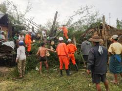 အင္းေတာ္ၿမိဳ႕နယ္၌ အမ်ိဳးသားတစ္ဦး မိုးႀကိဳးထိမွန္ေသဆံုး