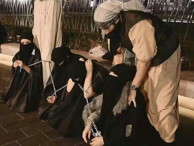 داعش 50 کچى ئێزیدى سەربڕى