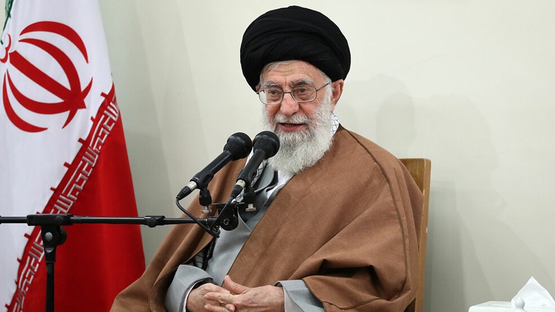  ڕێبه‌ری باڵای ئێران : هه‌وڵی دوژمنانی ئێران له‌ شه‌ڕی نه‌رم بێ هیوا کردنی گه‌ل و تۆقاندنه‌
