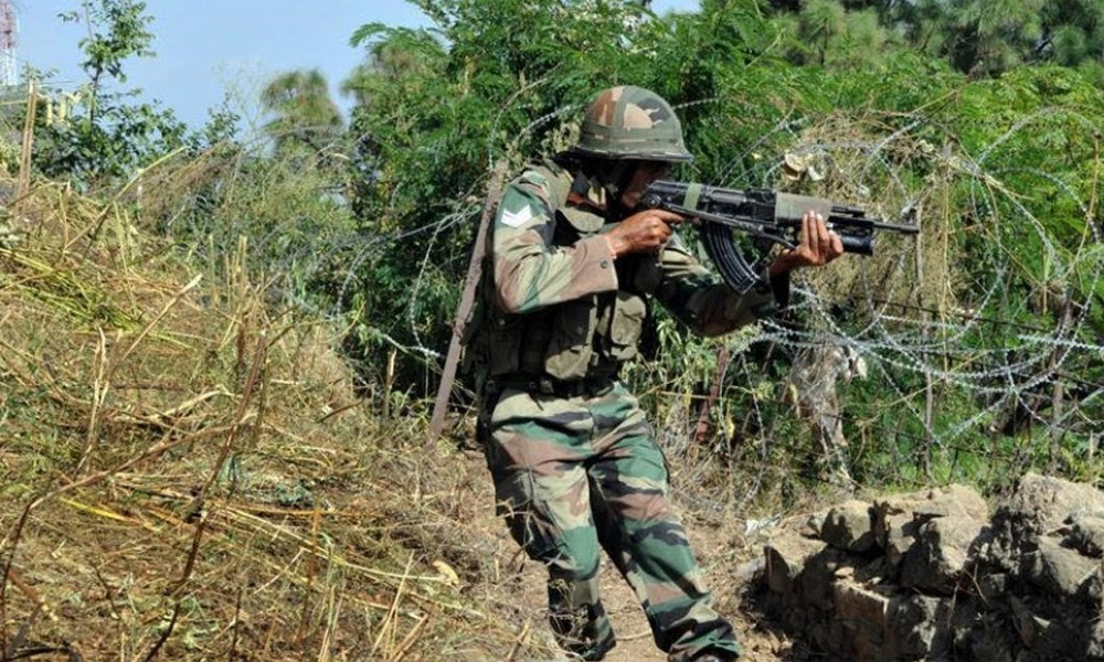 کشمیر حد متارکہ پر شدید گولہ باری، چار افراد ہلاک