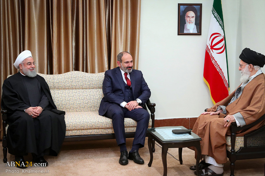 Suasana Pertemuan Rahbar dengan PM Armenia