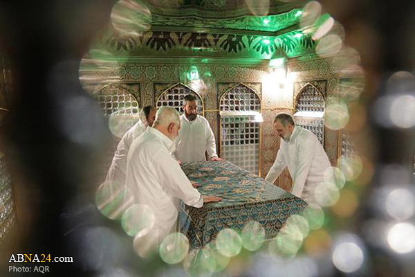 Dusting ceremony of Imam Reza (AS) Holy Shrine held in Mashhad