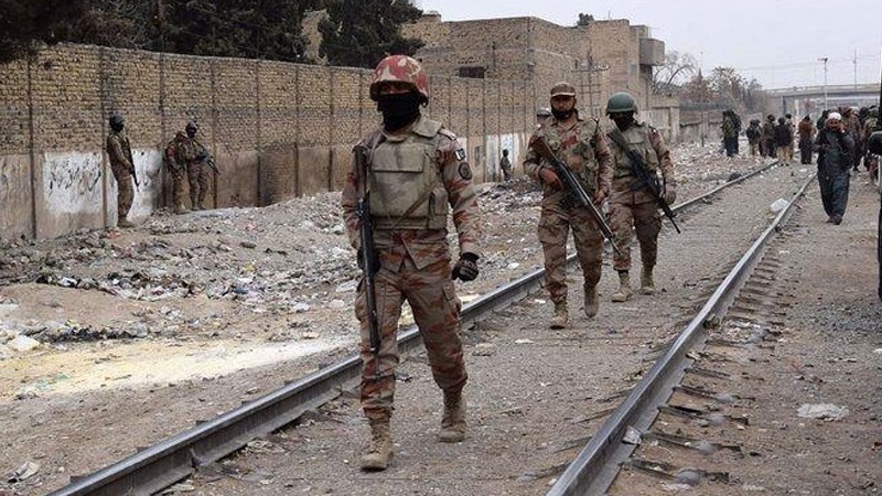 پاکستان؛ ریلوے لائن پر دھماکہ، چار افراد جانبق