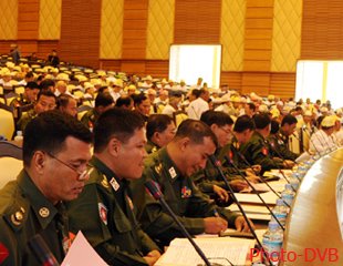 တပ္မေတာ္သားပါ၀င္မႈ လႊတ္ေတာ္သက္တမ္းအလုိက္ ေလ်ာ့ခ်ရန္ အန္အယ္လ္ဒီ ျပင္ဆင္ခ်က္တင္