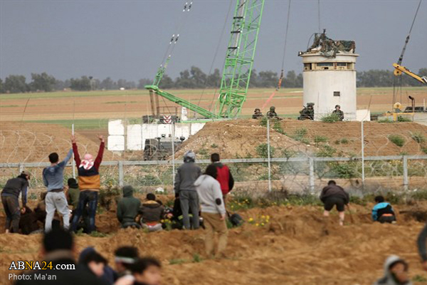 Israeli forces shoot, injure Palestinian in Gaza