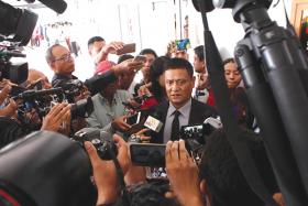 AA ကုိယ္စားလွယ္ ဗုိလ္မွဴးႀကီးေက်ာ္ဟန္ႏွင့္ ေတြ႕ဆုံျခင္း