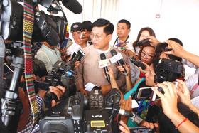 အတုိင္ပင္ခံ႐ုံး၀န္ႀကီးဌာန ၫႊန္ၾကားေရးမွဴးခ်ဳပ္ ဦးေဇာ္ေဌးႏွင့္ ေတြ႕ဆုံျခင္း