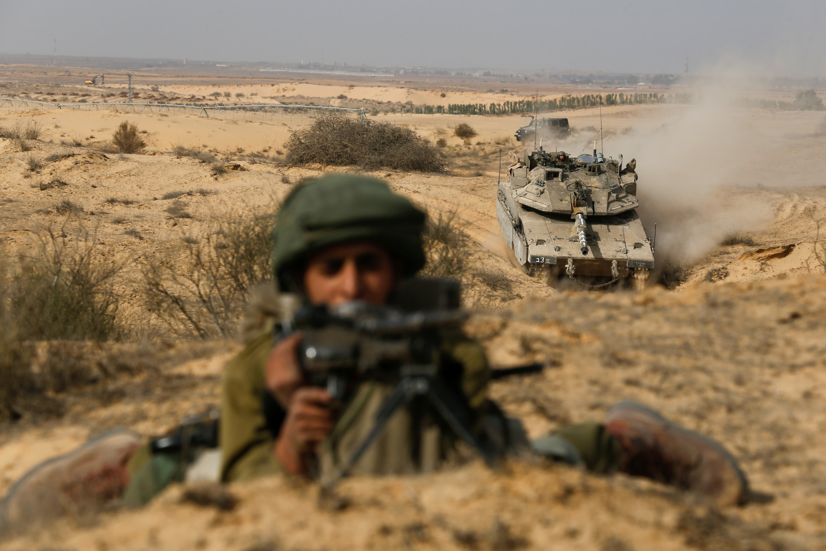 الاحتلال الصهيوني يقرر نشر مئات القناصة على حدود غزة