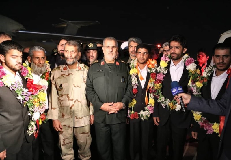 ایرانی سرحدی گارڈز رہائی کے بعد وطن واپس پہنچ گئے