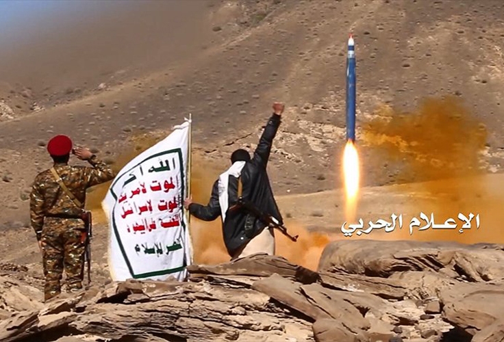 اليمن: "صاروخ باليستي يمني" يدك مواقع المرتزقة غرب حيران