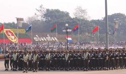 ေရြးေကာက္ပြဲတရားမွ်တေစေရး တုိင္းရင္းသားလက္နက္ကုိင္အဖြဲ႕မ်ား NCA လက္မွတ္ေရးထုိးၿပီး ႏုိင္ငံေရးအရ ေဆာင္ရြက္ရန္ ဒုတပ္ခ်ဳပ္တိုက္တြန္