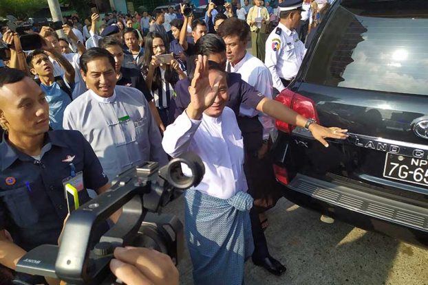 ရန္ကုန္စည္ပင္ေရြးေကာက္ပြဲ သမၼတ ဦး၀င္းျမင့္ မဲေပး 