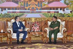 တပ္ခ်ဳပ္ႏွင့္ ဆြစ္ဇာလန္ အာရွ-ပစိဖိတ္ေဒသဆိုင္ရာအႀကီးအကဲ ေတြ႕ဆံု