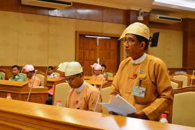 တရားမ၀င္ ပုစြန္ေမြးျမဴေရးစီမံကိန္းႏွင့္ပတ္သက္၍ အတိုင္ပင္ခံပုဂၢိဳလ္ထံ စိုက္ေမြး၀န္ႀကီး လိမ္ညာတင္ျပဟု လႊတ္ေတာ္အမတ္ေျပာ