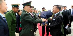 ႏွစ္ႏိုင္ငံႏွင့္ တပ္မေတာ္ႏွစ္ရပ္အၾကား ဆက္ဆံေရးတိုးျမႇင့္ရန္ တပ္ခ်ဳပ္၏ တ႐ုတ္ႏိုင္ငံခရီးစဥ္စတင္