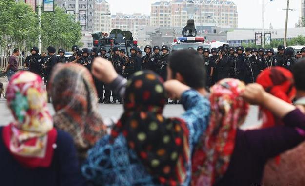 الصين تنتزع أعضاء "مسلمي الايغور" وهم أحياء وتبيعها لسعوديين أثرياء