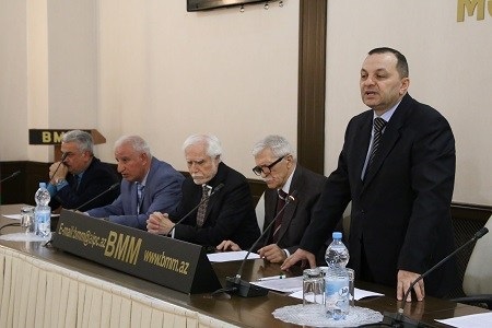 Бакыда кечирилән иҹласда АБШ-ын Ирана гаршы санксијалары тәнгид едилди